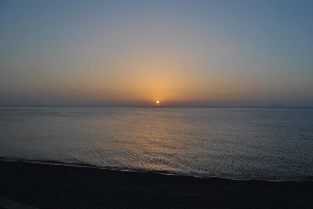 Camping B&B Gioiosa Gioiosa Marea Bagian luar foto