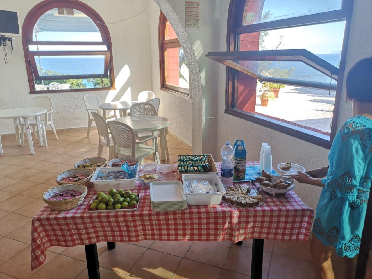 Camping B&B Gioiosa Gioiosa Marea Bagian luar foto