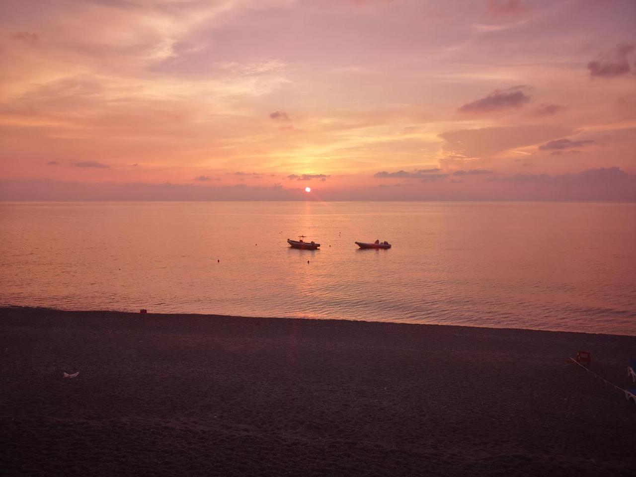 Camping B&B Gioiosa Gioiosa Marea Bagian luar foto