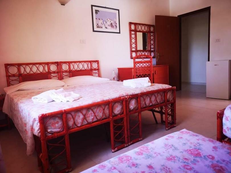 Camping B&B Gioiosa Gioiosa Marea Bagian luar foto